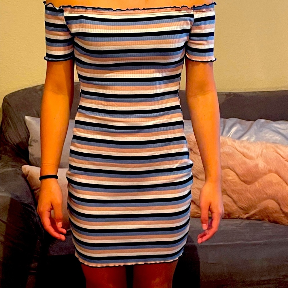 SHEIN JUNIORS SMALL COTTON DRESS.